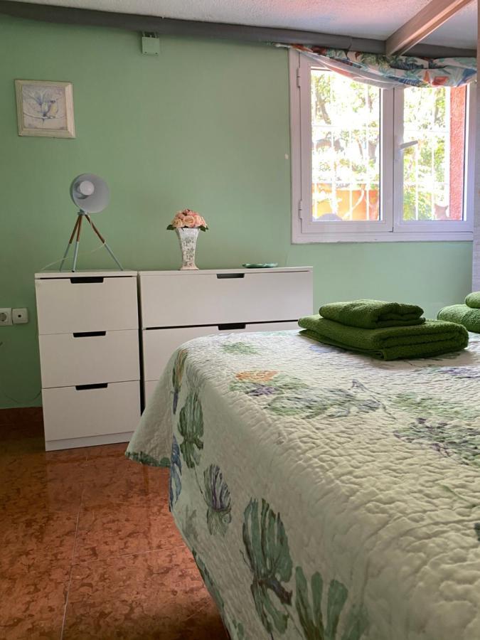 Estudio En La Playa De Calafell. Barcelona Экстерьер фото